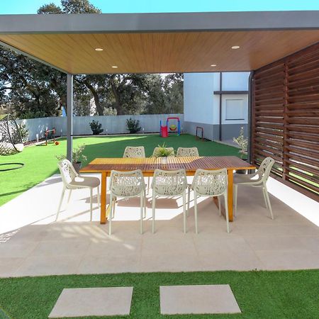 Cozy Apartment With Garden ファティマ エクステリア 写真