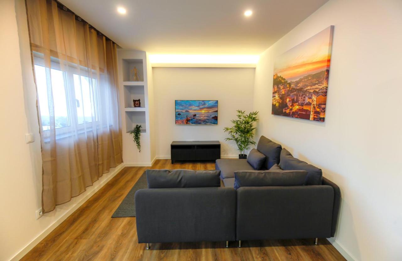 Cozy Apartment With Garden ファティマ エクステリア 写真